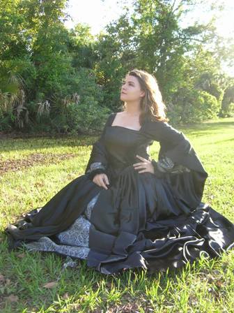 Simplicity 2589 Black Silver Tudor Gown