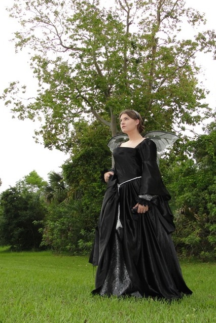 Tudor Gown Black Silver
